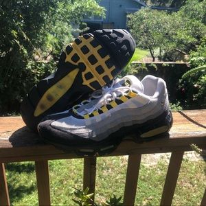 Lightning Nike Air Max 95s